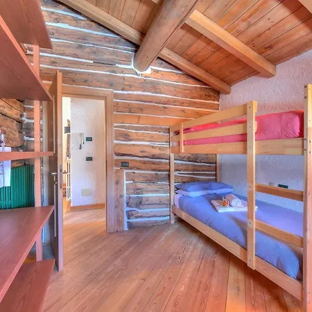 Lidia In-ski Out 50m Chalet Livigno